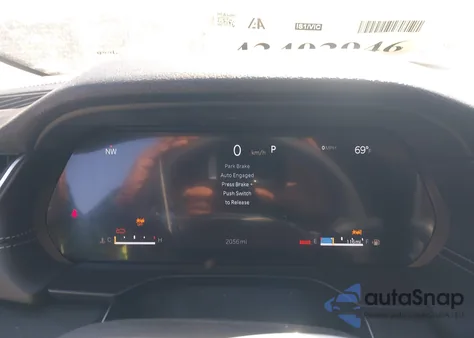 2025 Jeep Grand Cherokee Altitude X 4X4 z USA, uszkodzony, nr VIN 1C4RJHAG2SC302857